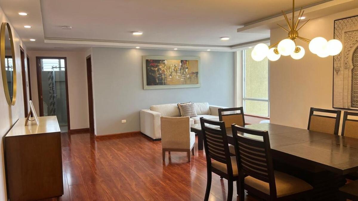 Foto 5: Located in the Heart of Quito