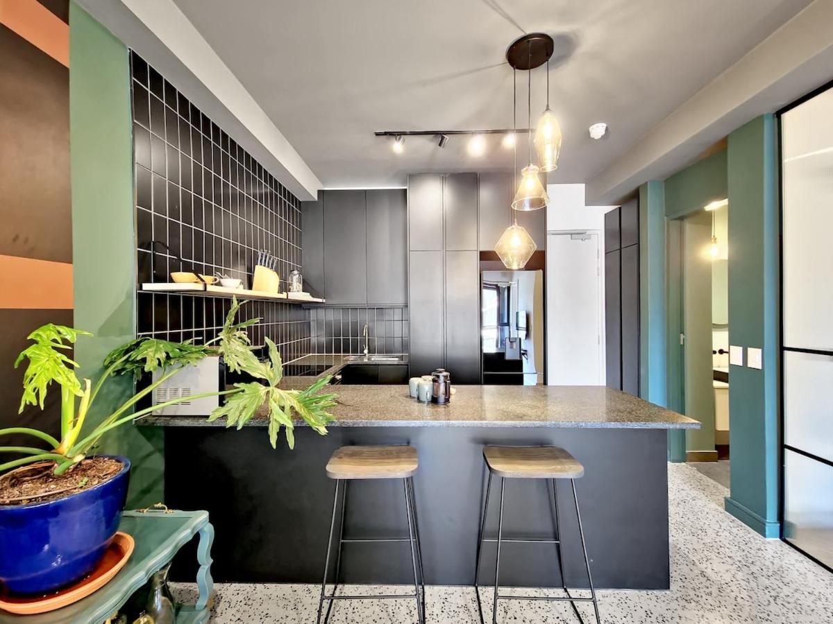Foto 2: Rooftop Pool in Stylish Downtown Apartment