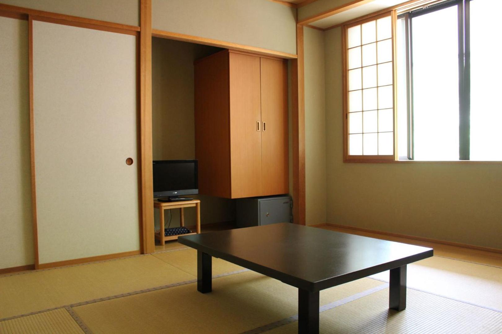 Kuva 7: 四季彩の宿やまぶき