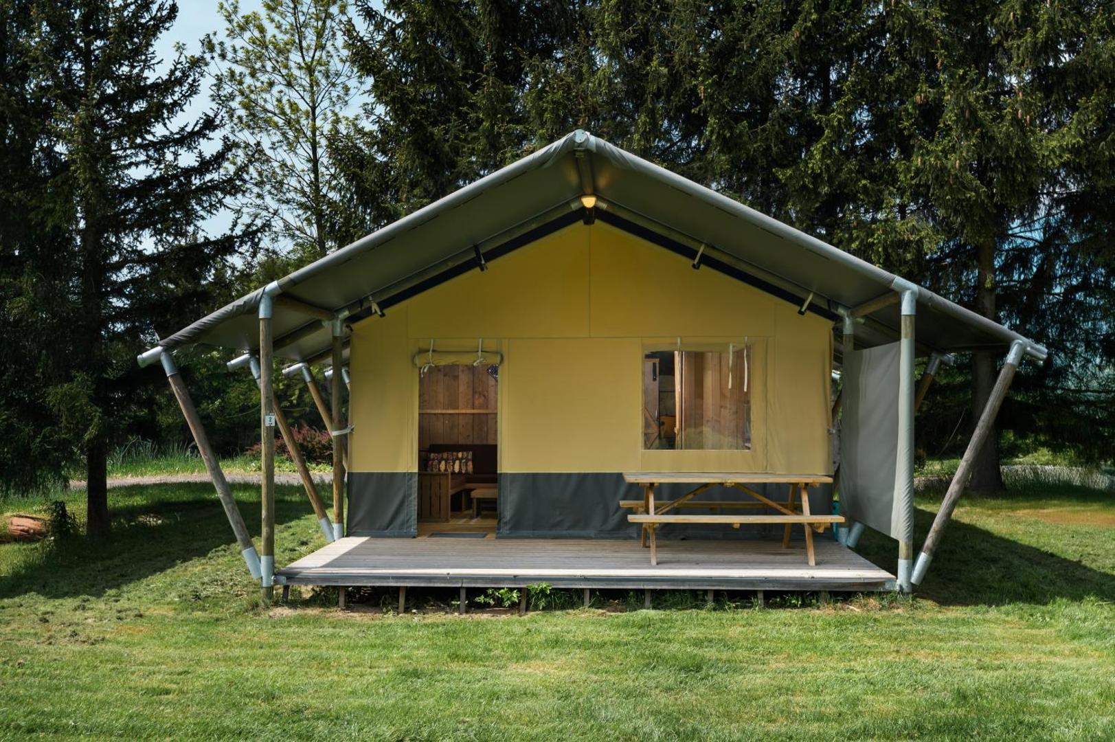 Billede 10: Camping 2000