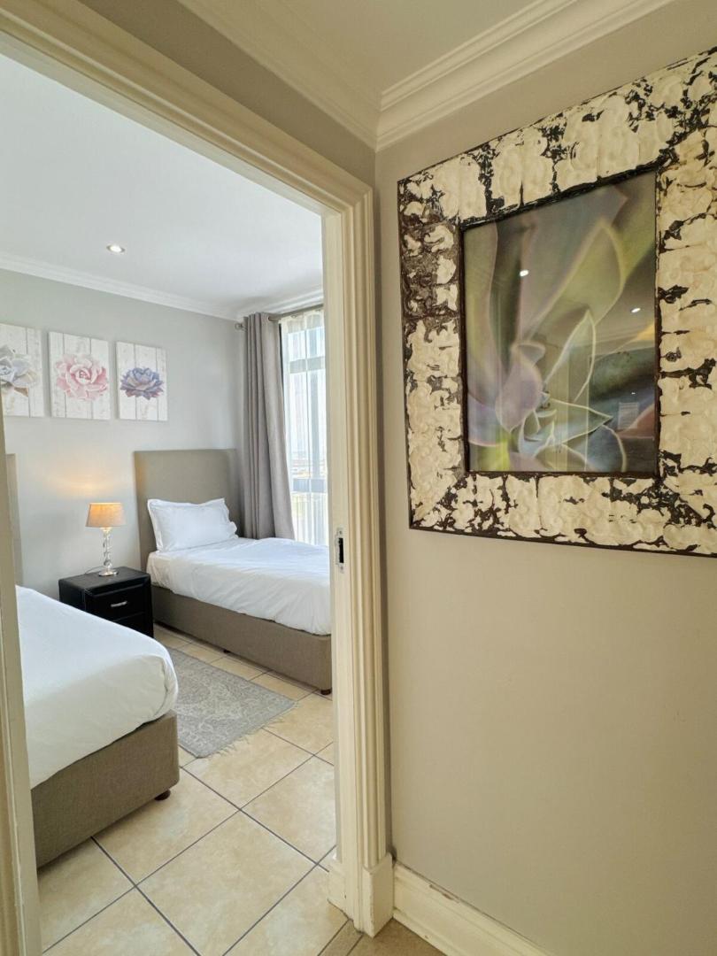Billede 7: Accommodation front - Modern Beach Retreat 6 Sleeper
