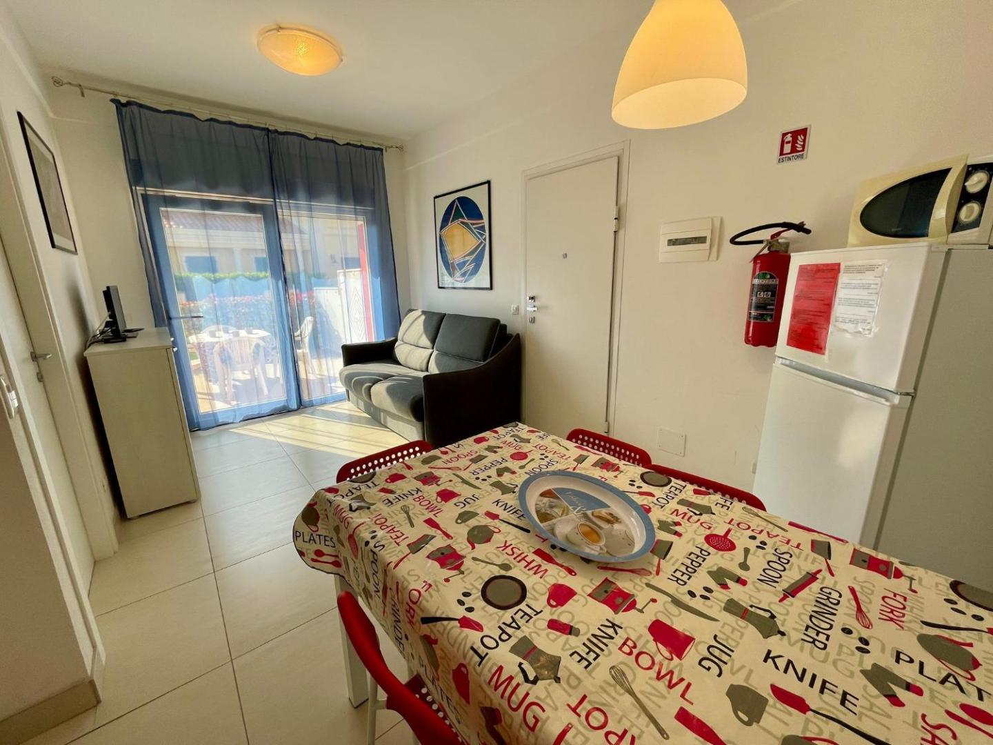 Bild 6: Flat with garden near the beach