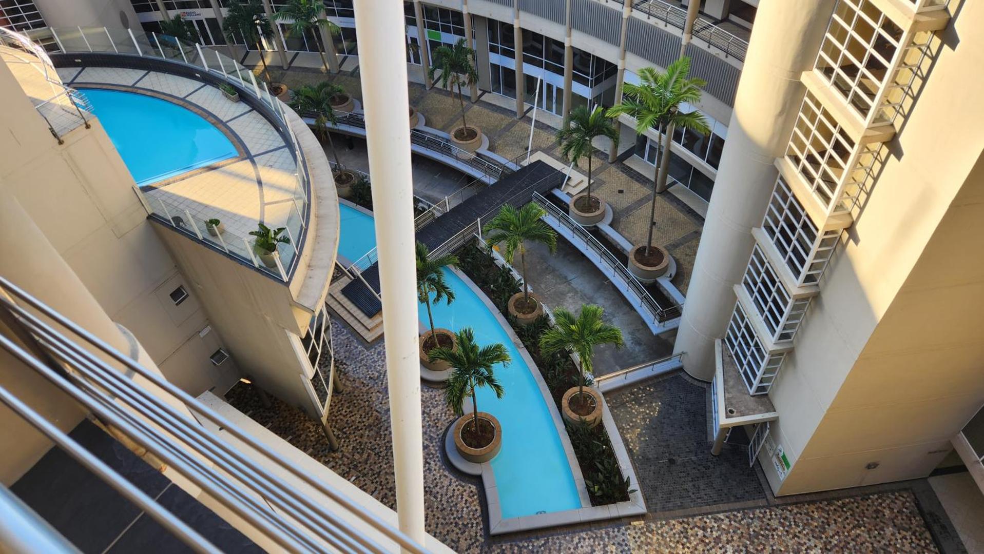 Foto 2: Accommodation Front - Spectacular 2 Bedroom with Canal Views Near Ushaka