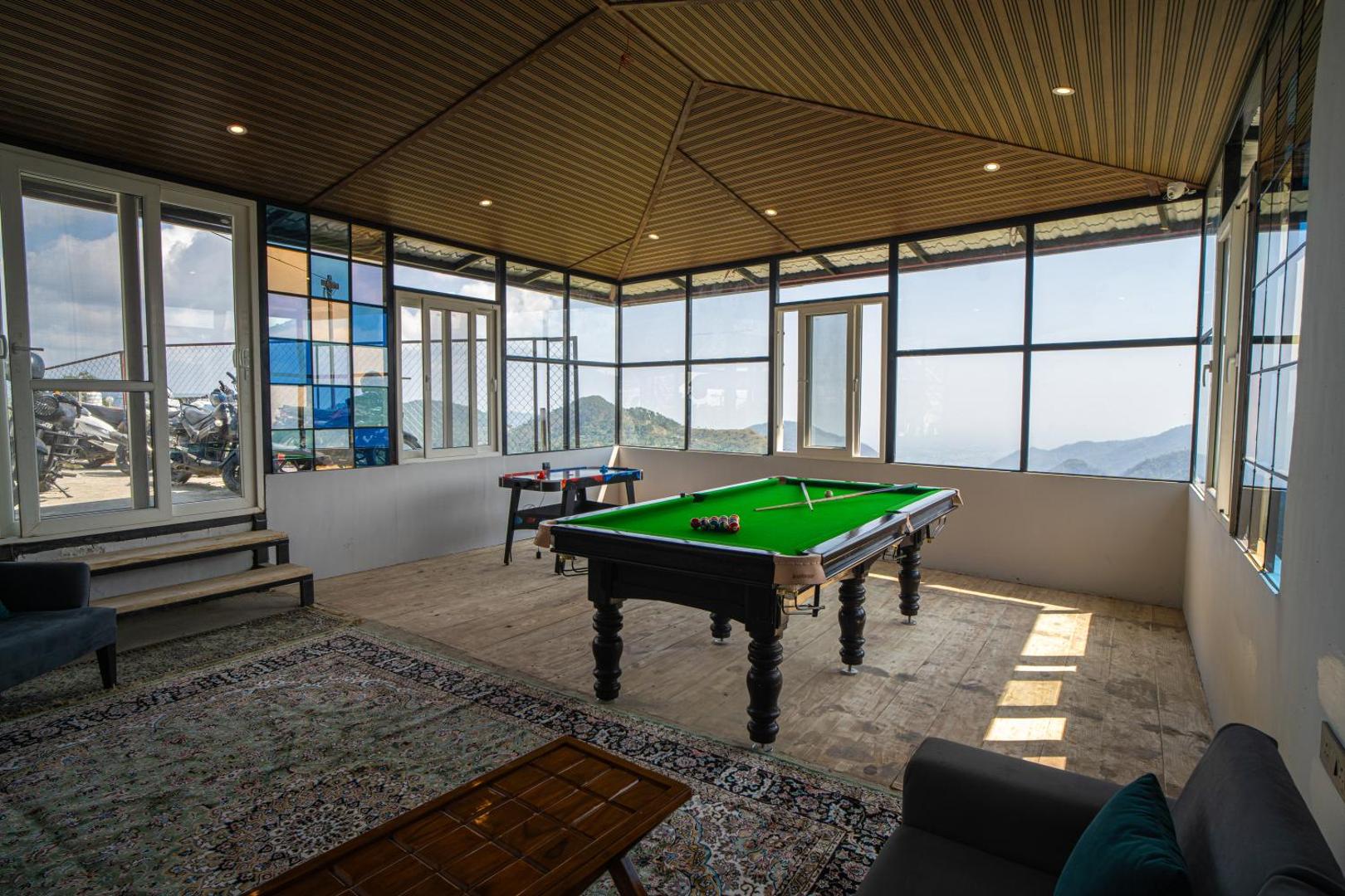 Echo By The Lakes Pet-friendly Retreat by the Lake With Game Zone & Garden photo 7