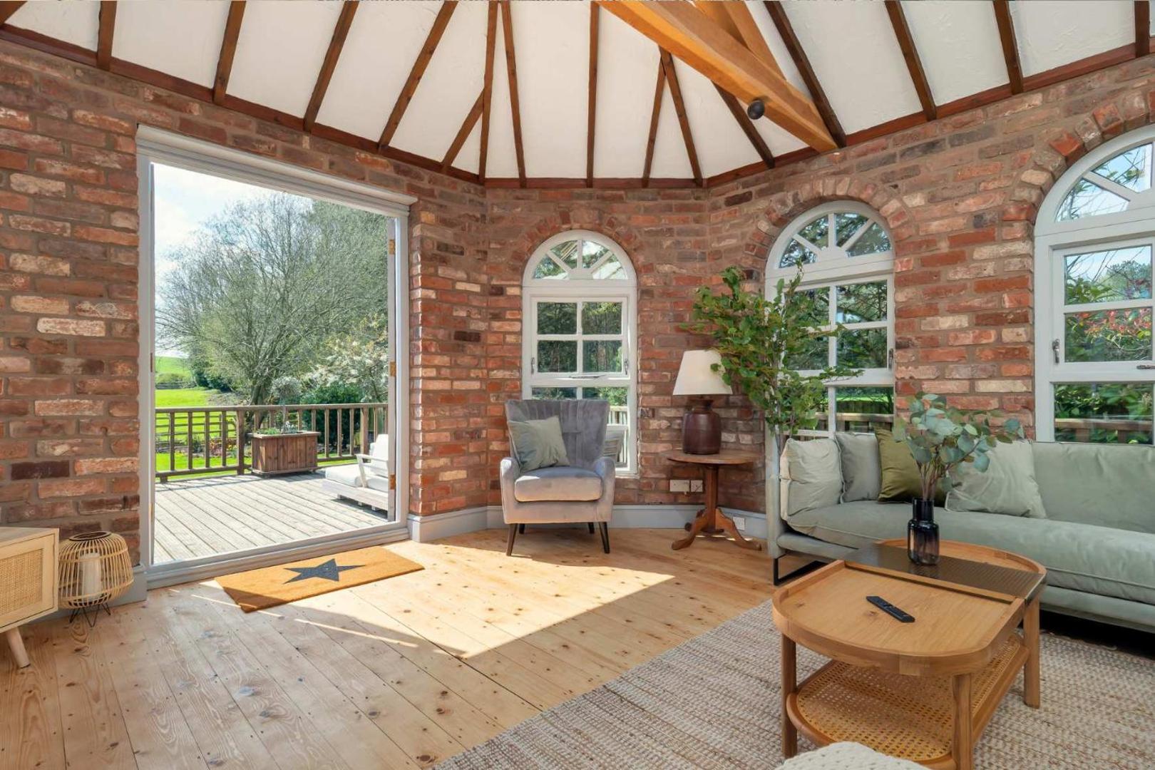 Zdjęcie 9: NEW - Country House, Staffordshire