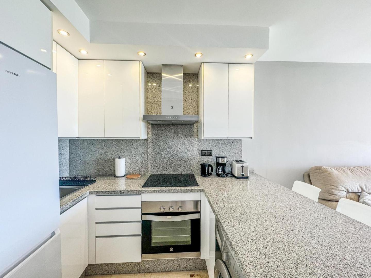 Fotografie 2: Studio on Bajondillo Beach with Sea Views