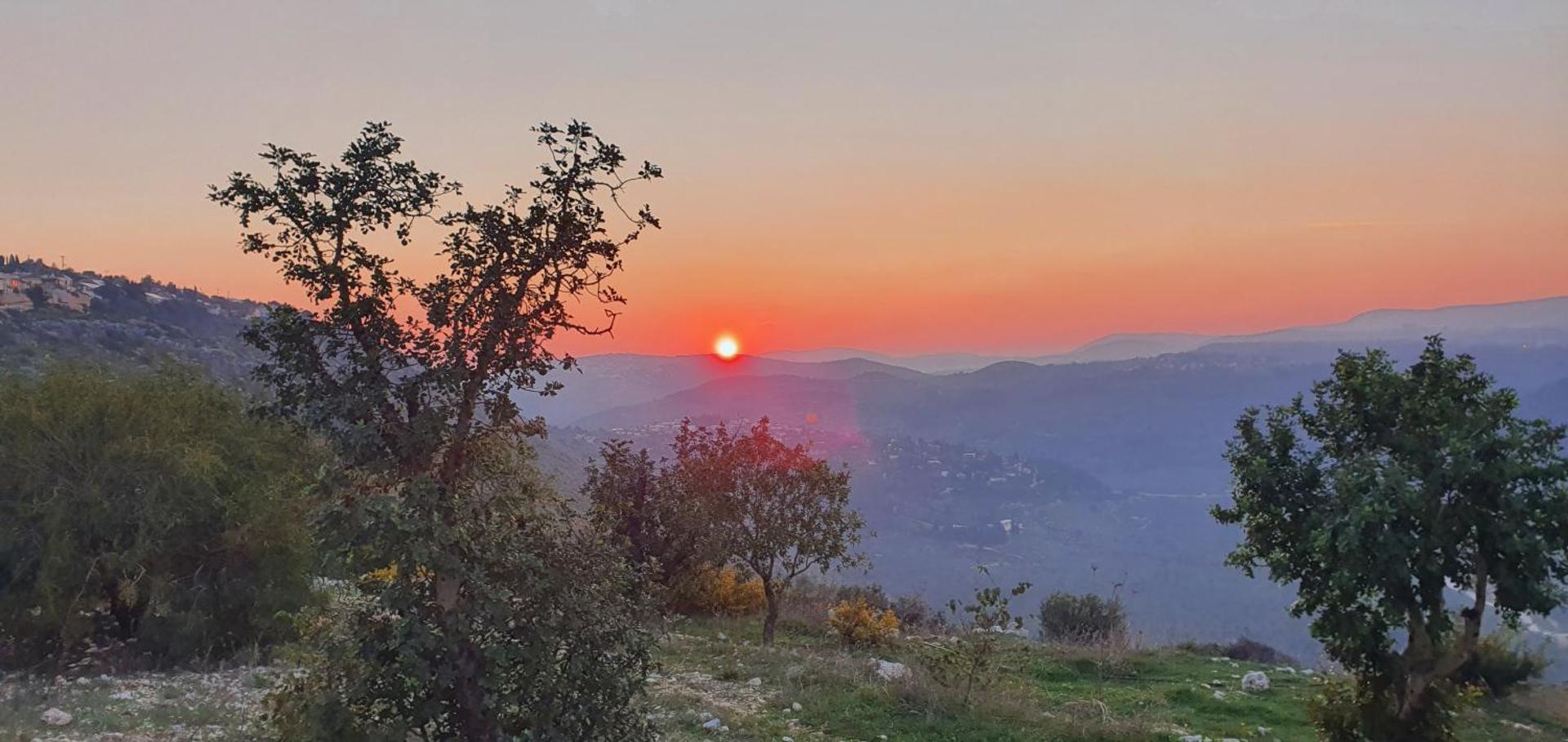 Kuva 9: הנץ