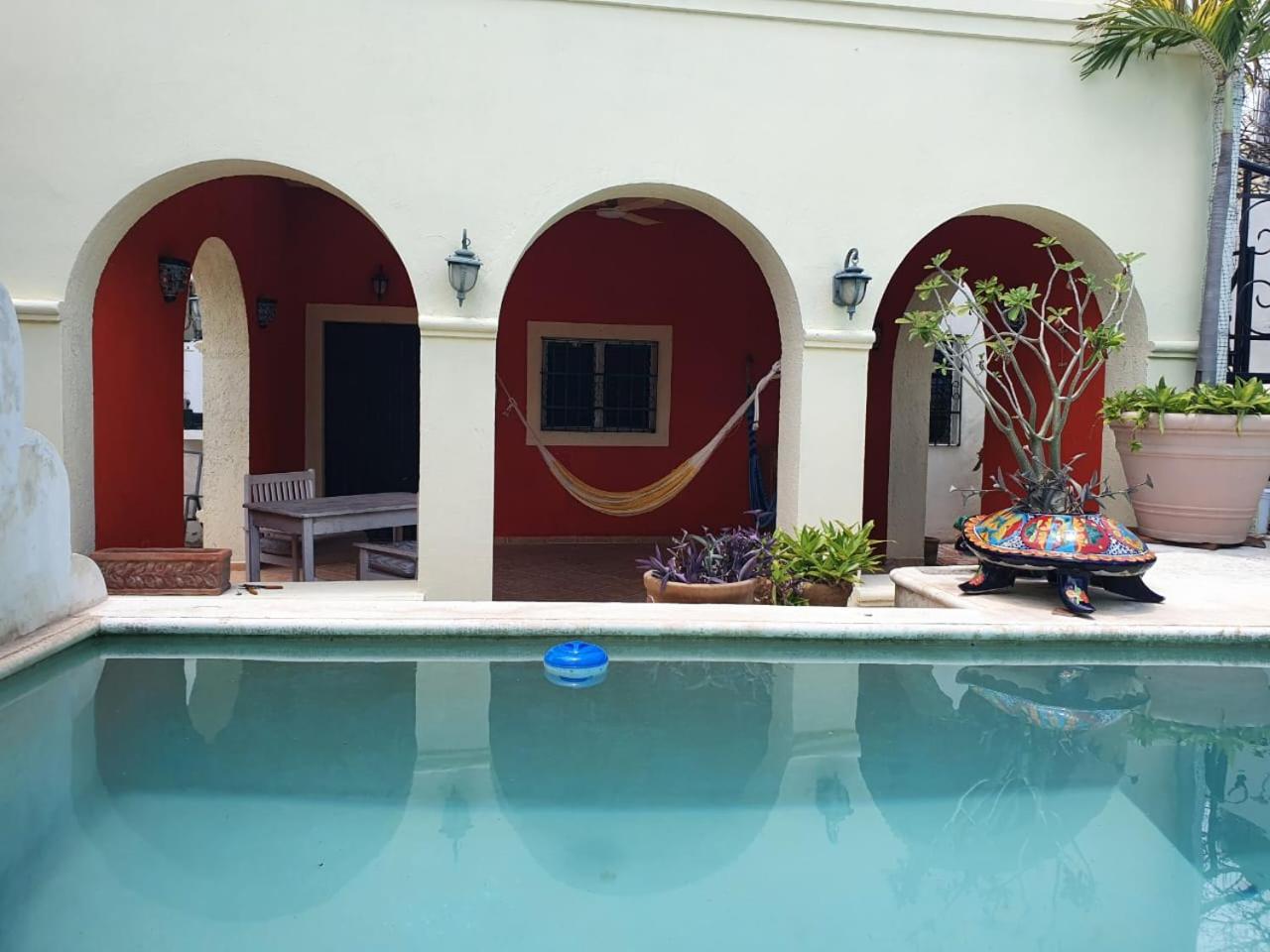 Pool, garden and colonial charm!の写真6