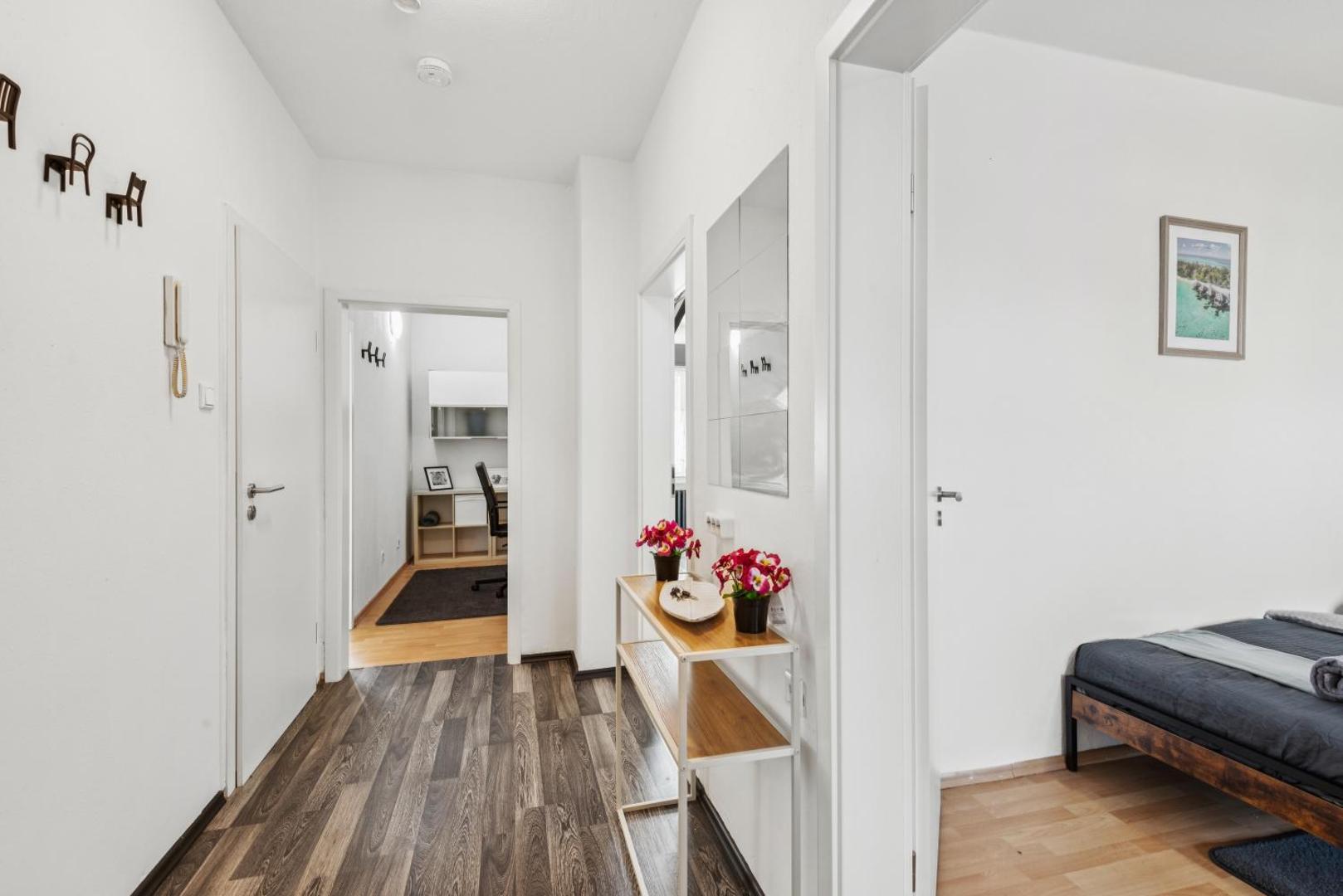 Fotografie 7: Velbert, gute Lage, Ideal für Geschäftsleute, Monteure, Messegäste, 3 Schlafzimmer, SmartTV