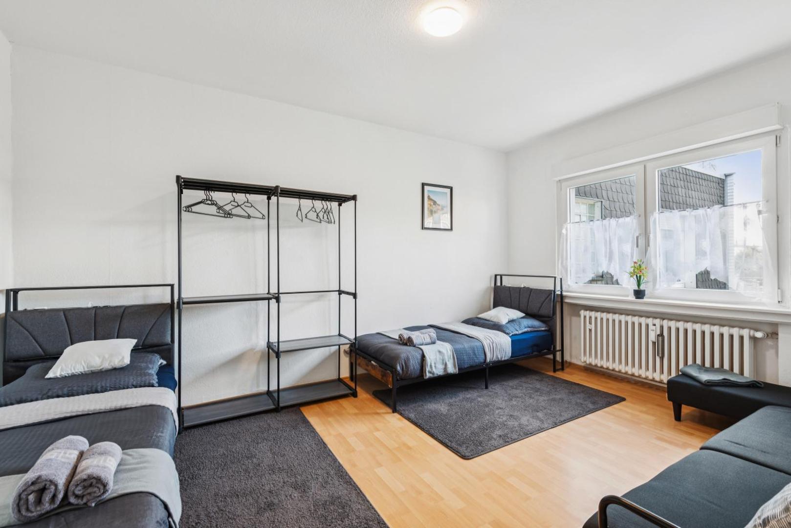 Fotografie 4: Velbert, gute Lage, Ideal für Geschäftsleute, Monteure, Messegäste, 3 Schlafzimmer, SmartTV