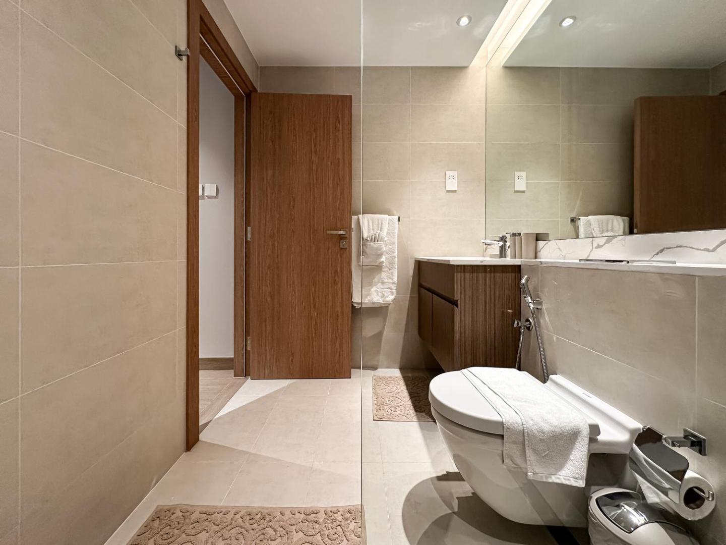 Bilde 9: Chic 1BR on La Mer Upgraded & Elegant