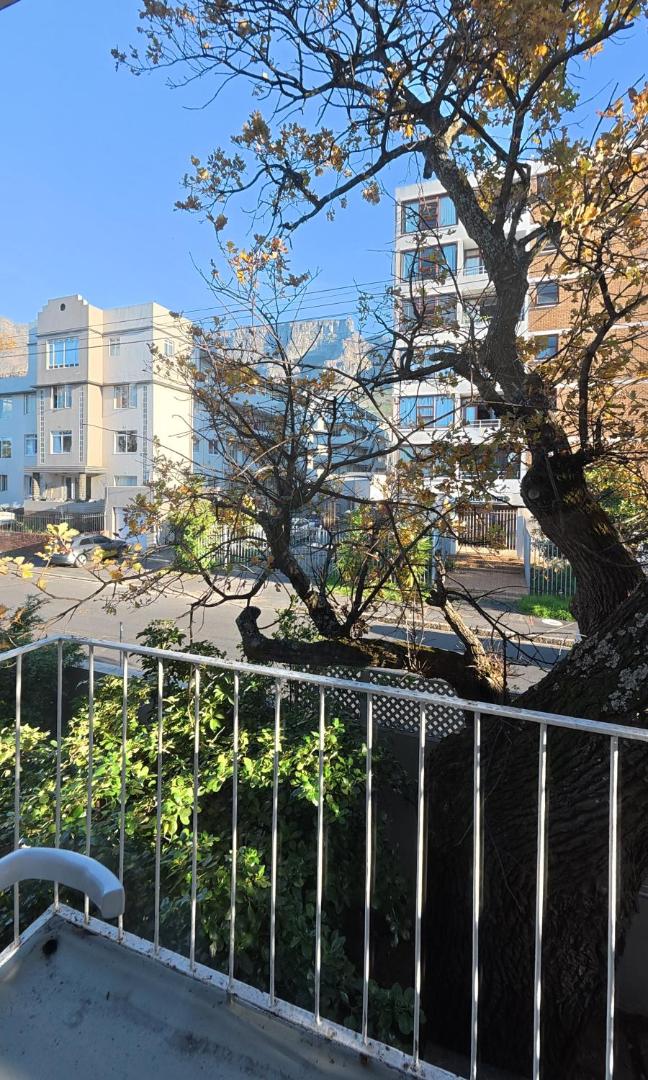 Billede 4: Table Mountain views, modern,lots of natural light, with parking
