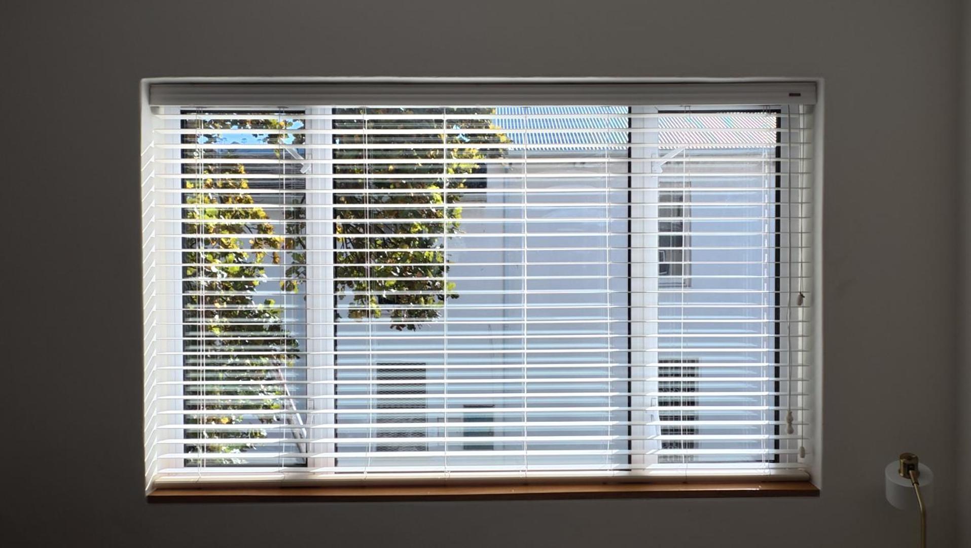 Billede 3: Table Mountain views, modern,lots of natural light, with parking