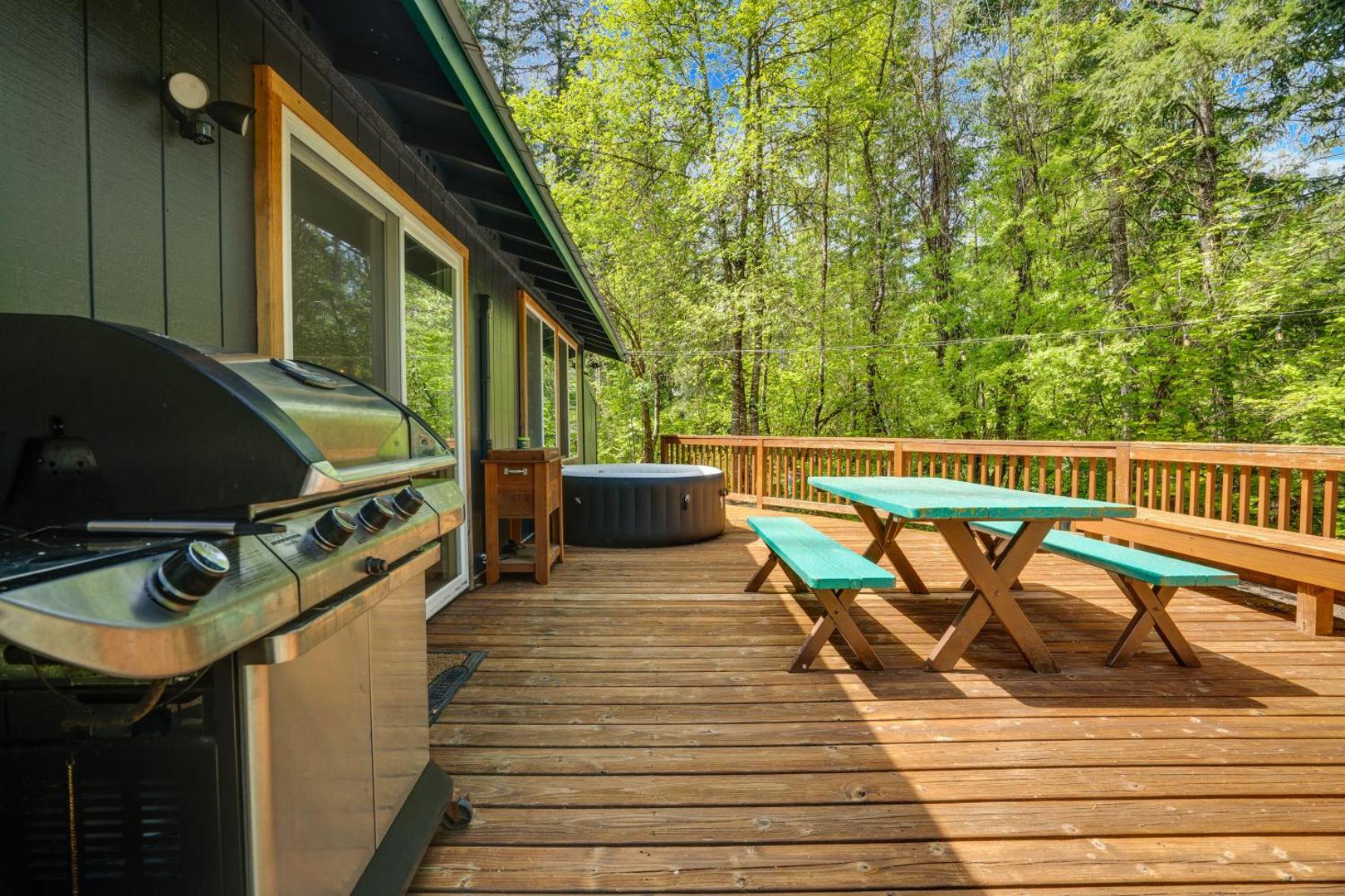 Foto 2: PackShack - Cozy Ski Cabin Mins from White Pass home