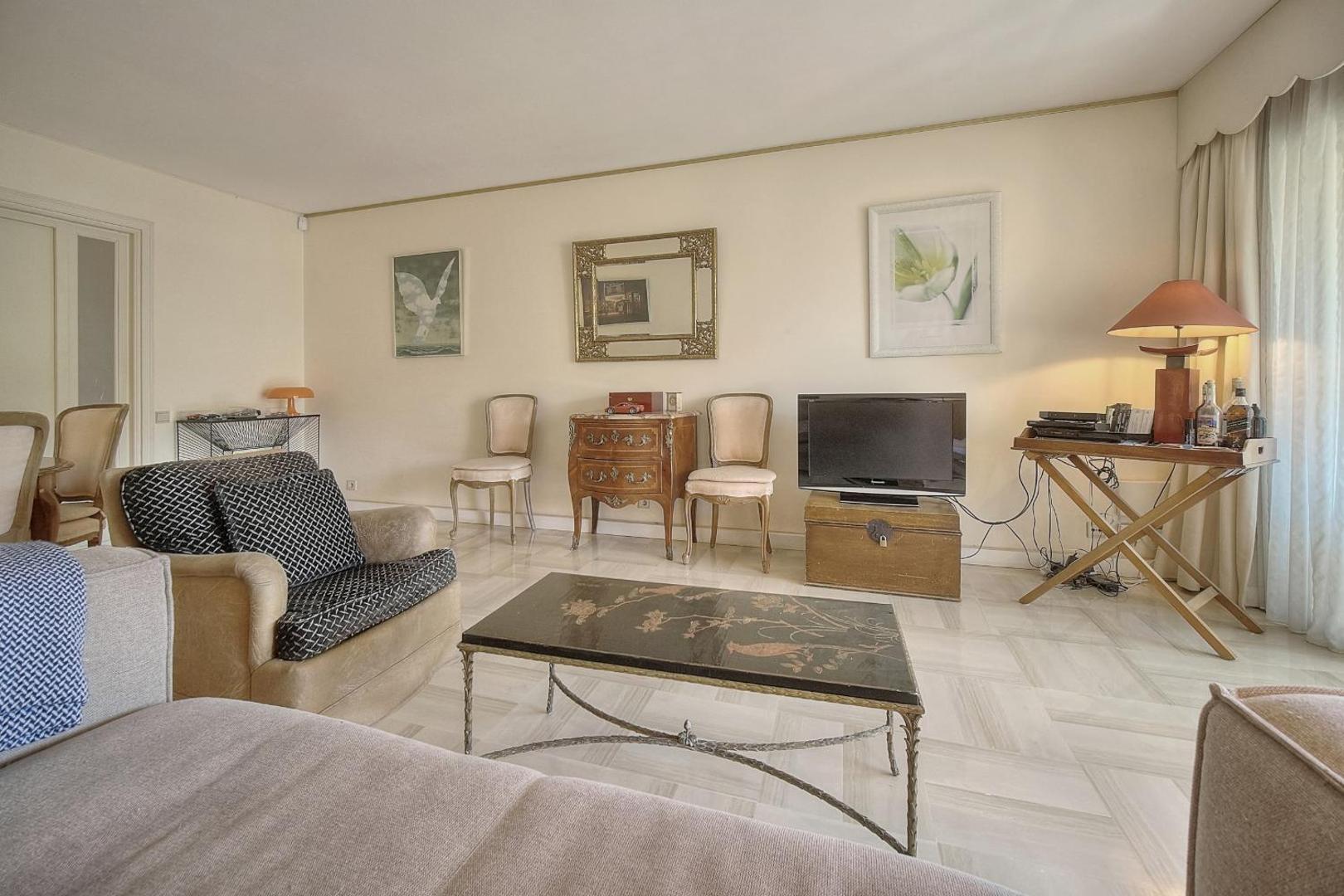 Kuva 7: REF 1514 - Apartment with unobstructed view to rent