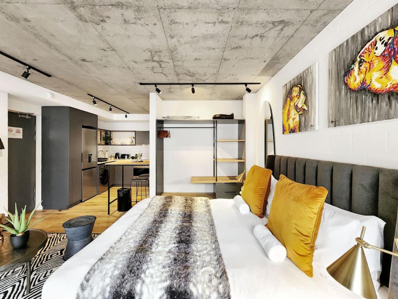 Foto 8: Chic Studio in Sea Point Close to Beach