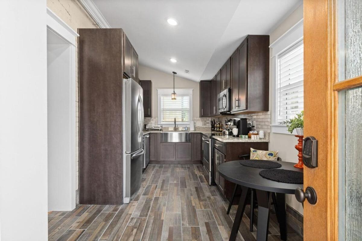 Фотография 6: Unit #5 638 Madison St