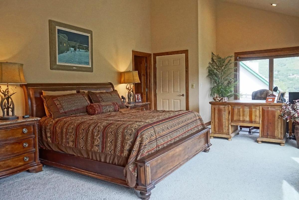 Bilde 7: Private Elevator, Great Outdoor Space, Panoramic Views, Monthly Rentals Available