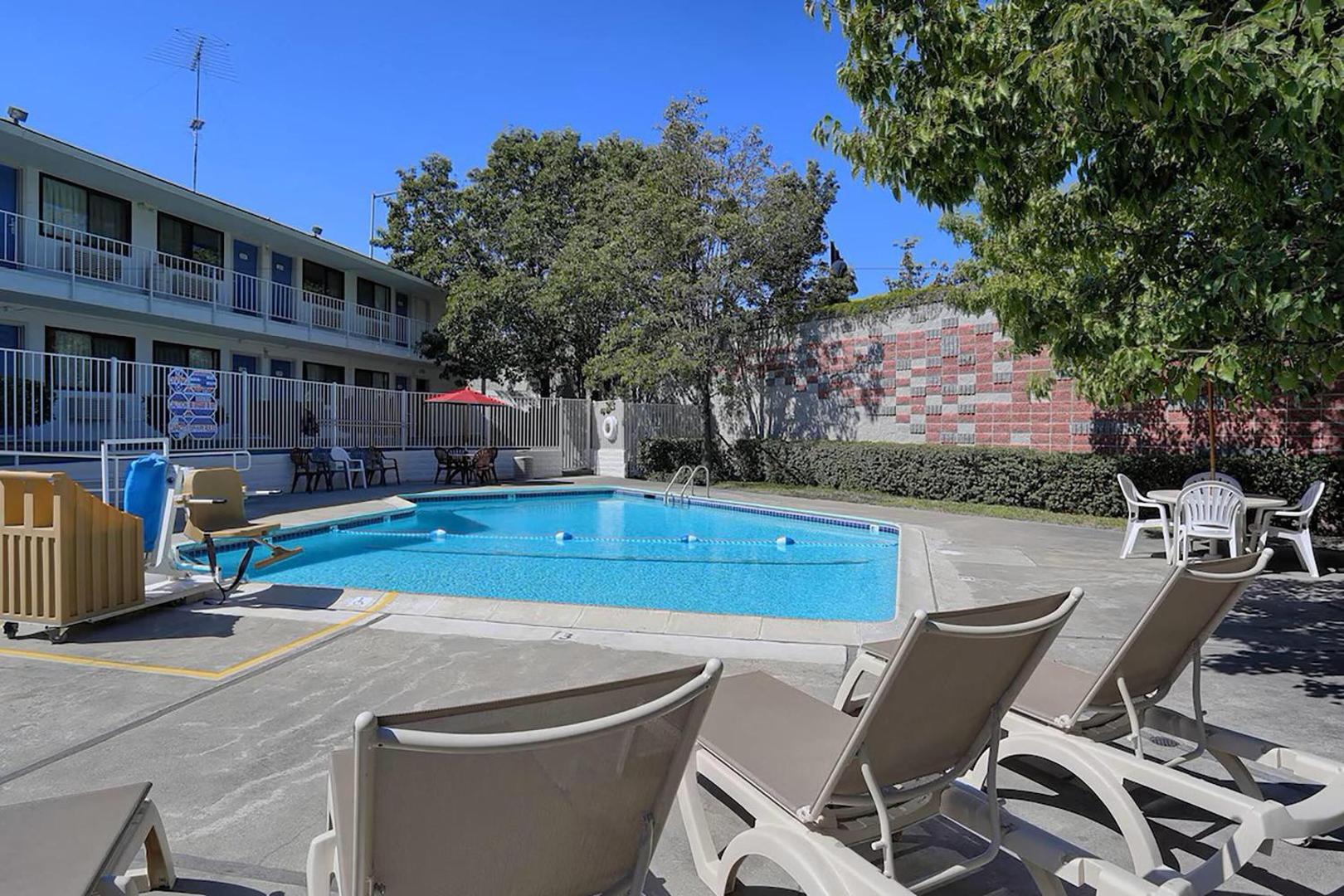 Foto 2: Super 8 by Wyndham Walnut Creek