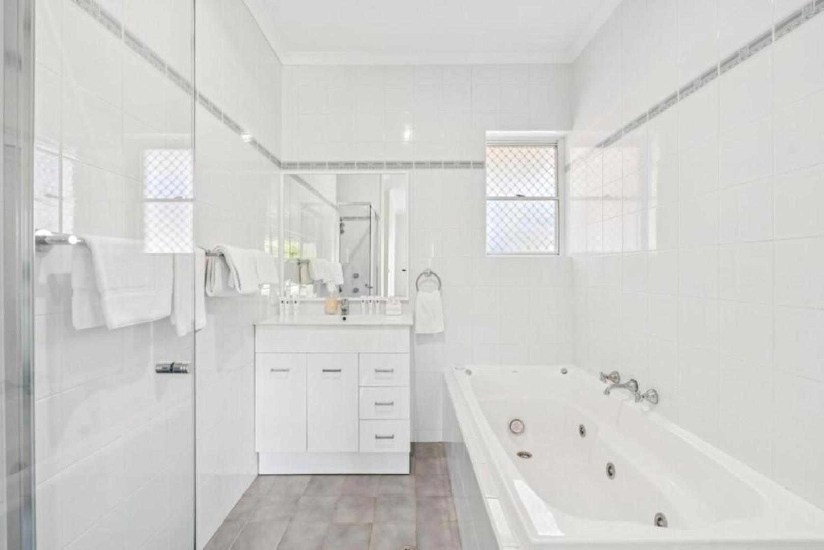 Fotografie 6: Sunray - Beachside Bliss, Sawtell, Beach, Village