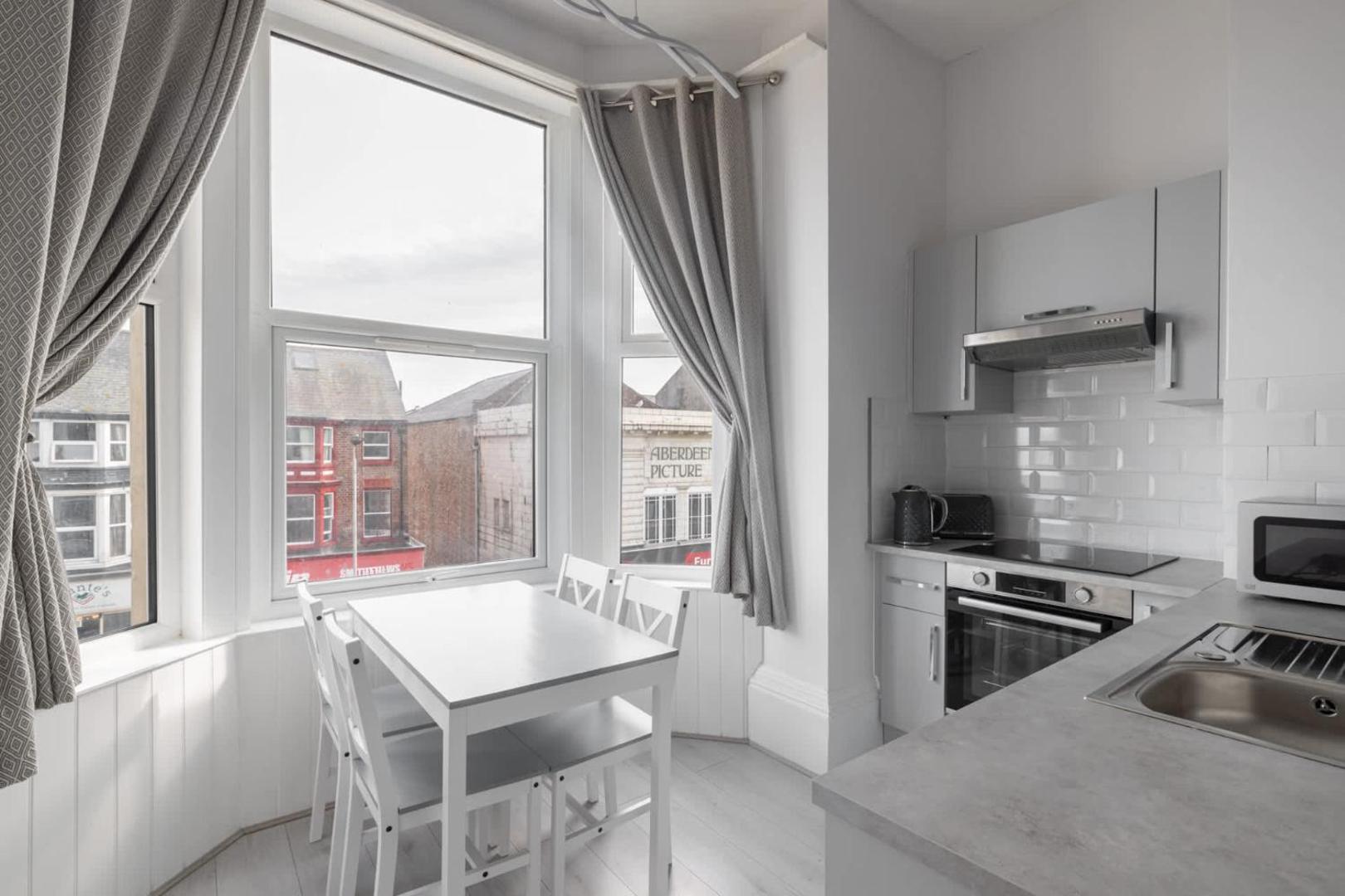 Kuva 3: Host & Stay - Aberdeen Walk Apartment