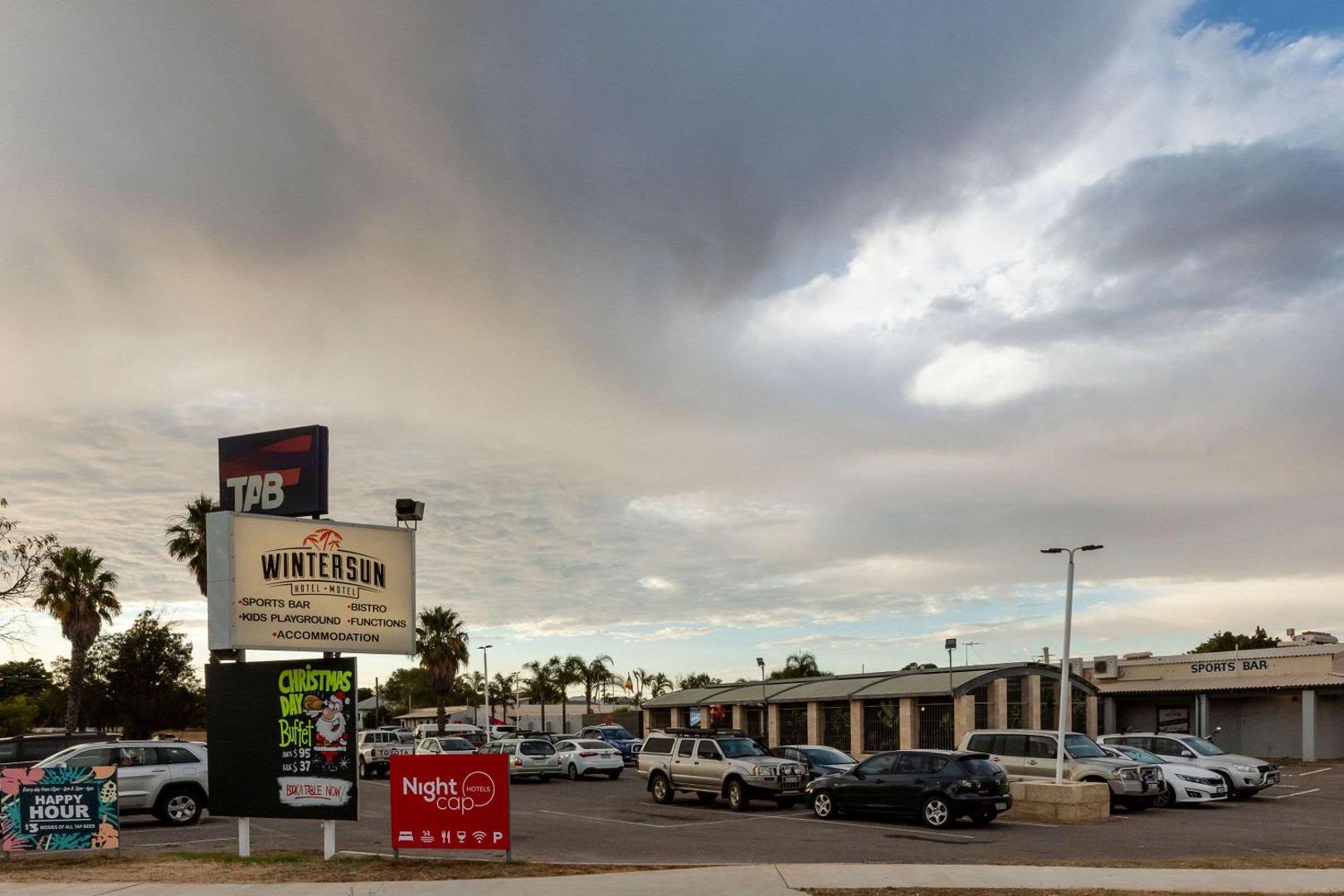 Bilde 8: Nightcap at Wintersun Hotel