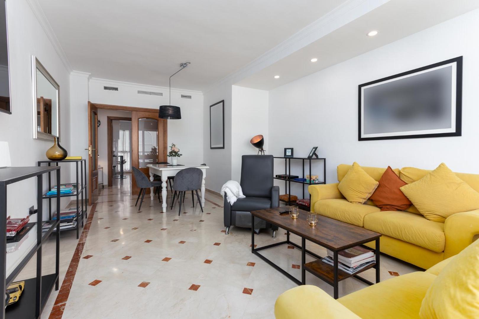 Foto 4: 8A MTR - Marbella Temporary Rent Two Bedrooms Apartment Av del Mar