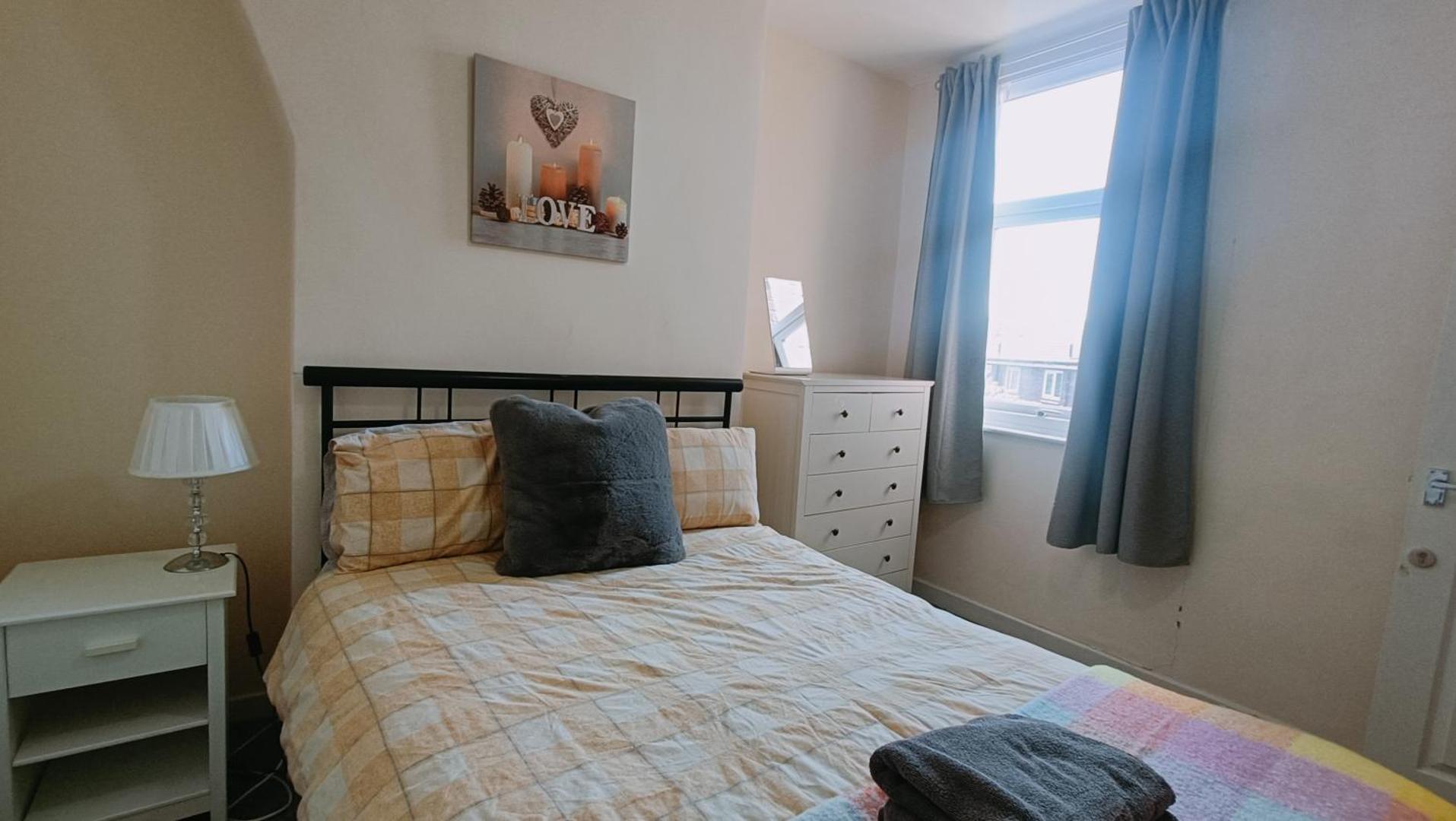 Fotografie 2: Bright, Comfortable Home, Convenient for City Centre