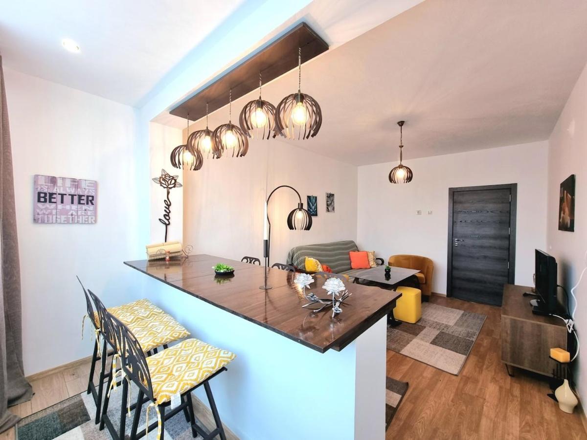 Foto 10: Central - 3BD Holiday Apartment for Family & Friends