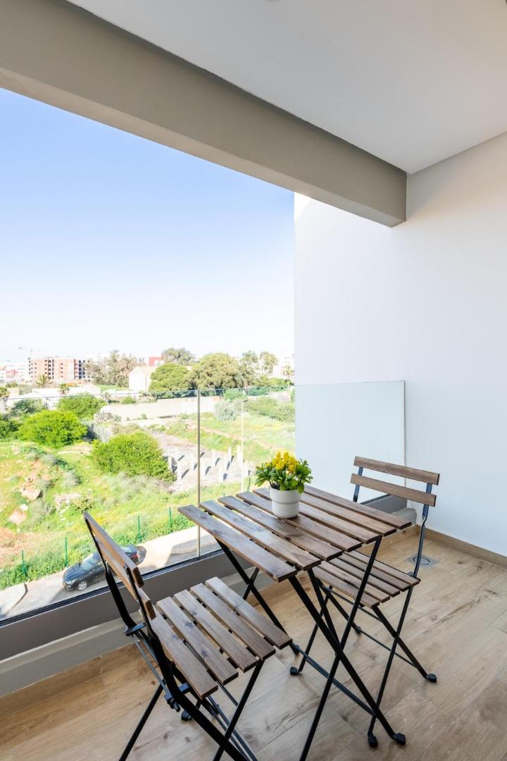 Fotografia 6: Chic, bright, 2 BR apartment, panoramic view & Parking