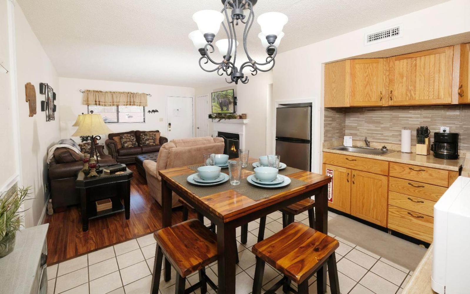Photo 4 : Oak Square 305