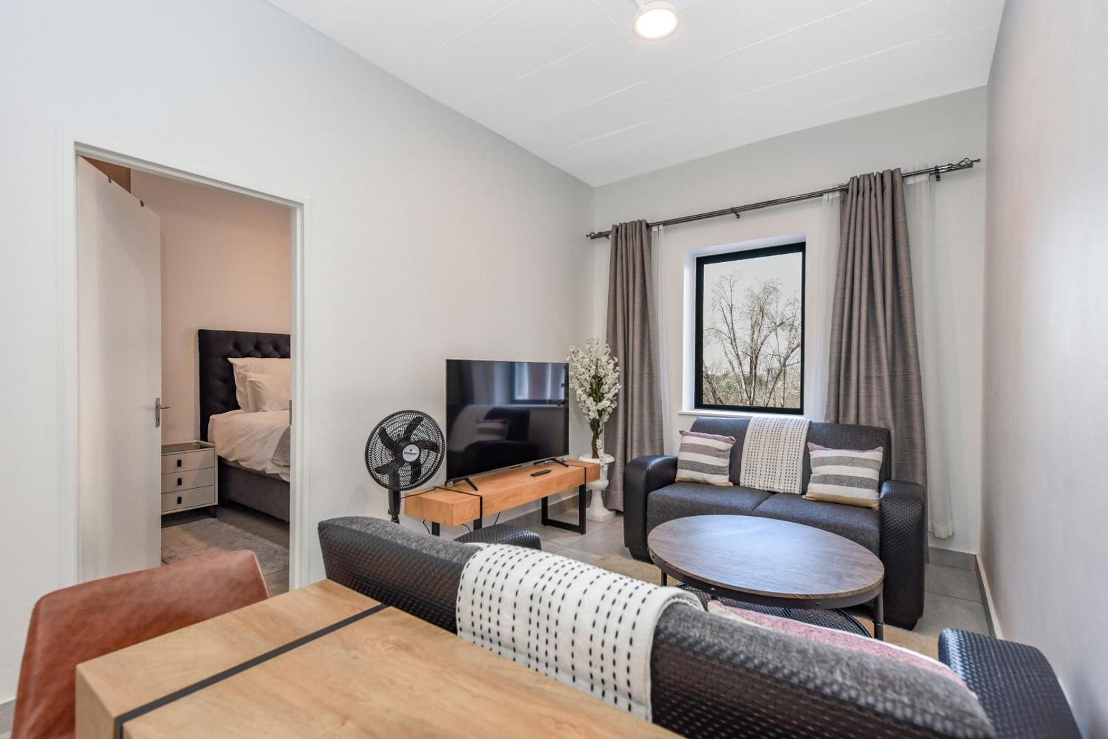 Chic & Central 1 Bed Apartment in Illovo Sandton的照片7