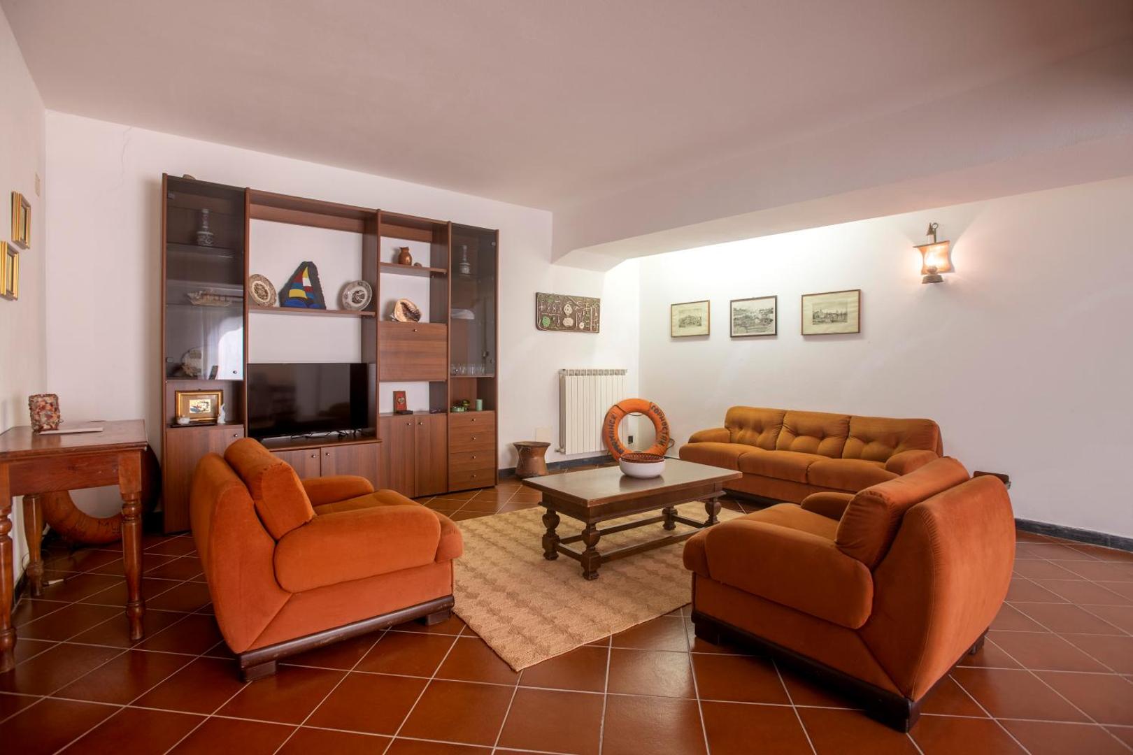 Foto 2: 079D - La Villa storica Il Vigneto 45A, 7 minuti dal mare - Parcheggio privato GRATIS