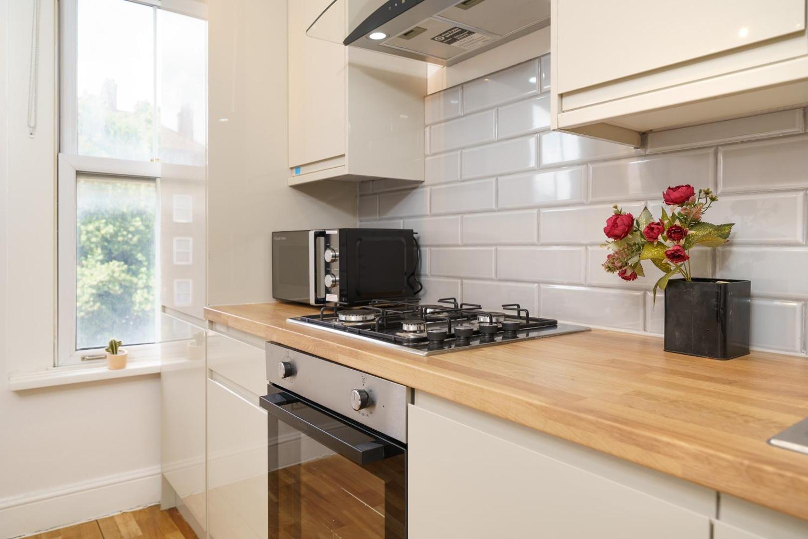 Bilde 4: Chic & Central Brixton 1-Bed for 4