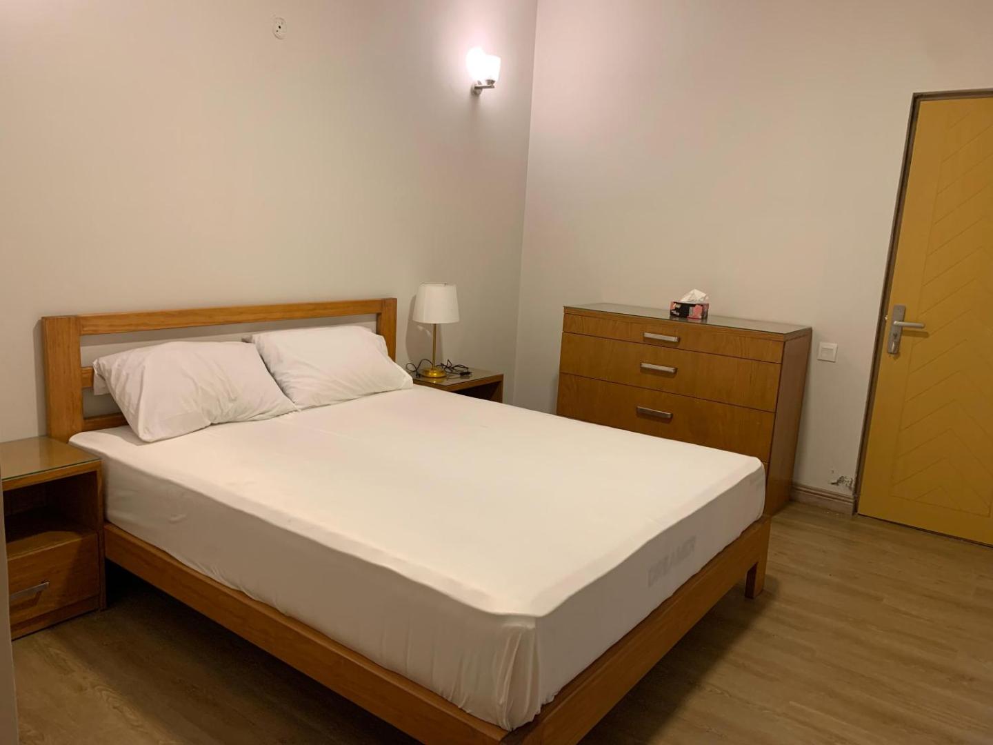 Billede 4: Pine Edge by T2R - Luxury 2BR Duplex Apartment Private Parking & Stunning Views in Khaira Gali near to Nathia Gali & Muree