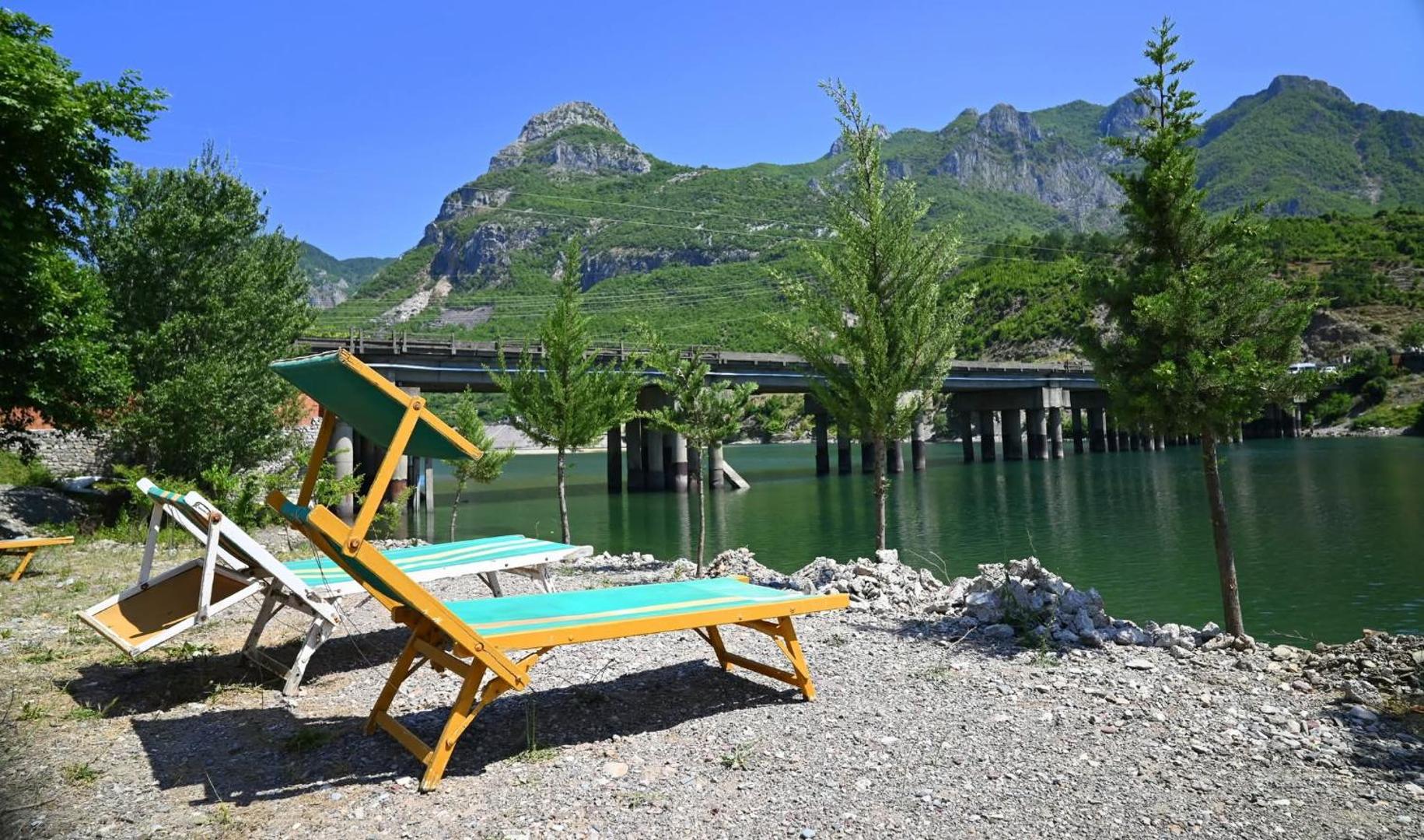 Bilde 10: Kulla e Vjeter (Bar Restaurant, Guesthouse, Parking and Camping)