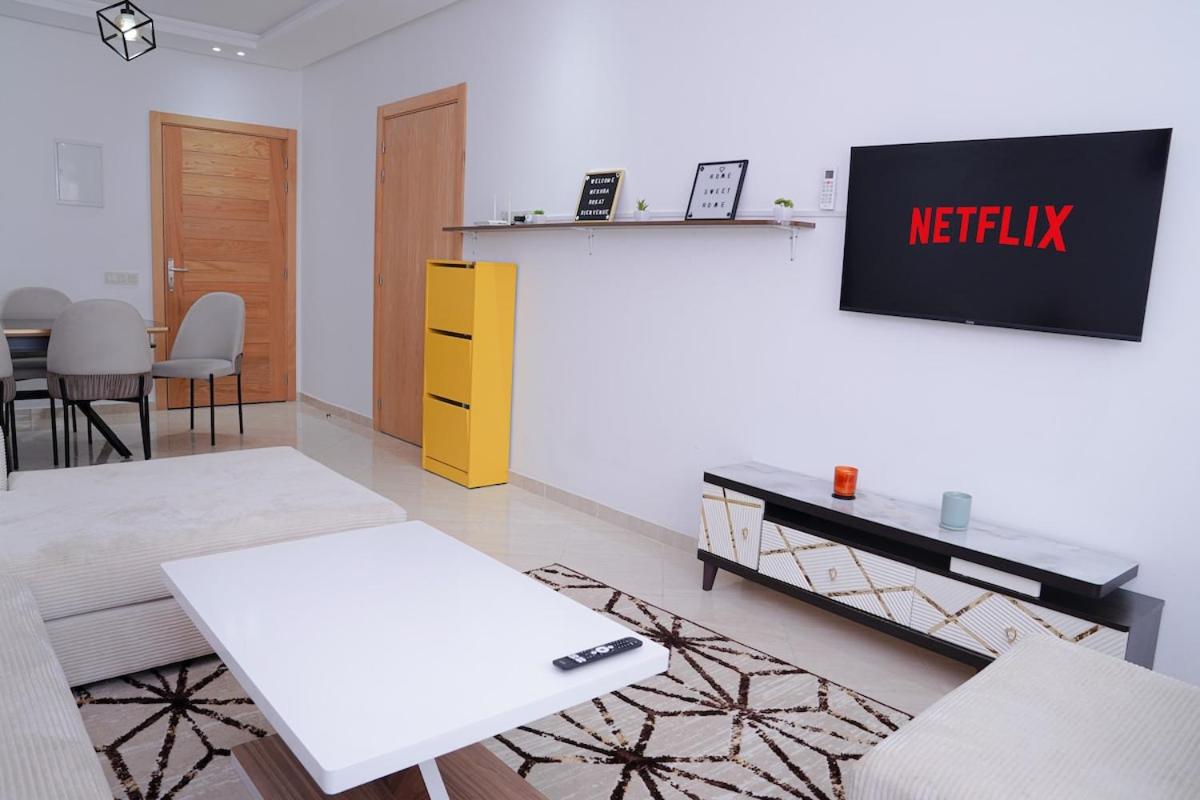Φωτογραφία 7: Chic & Stylish Luxe Apartment