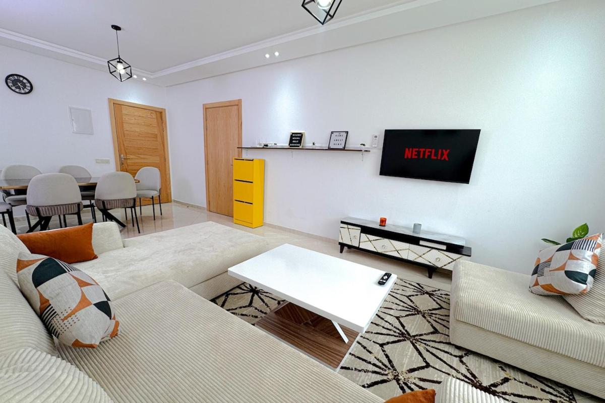 Φωτογραφία 9: Chic & Stylish Luxe Apartment