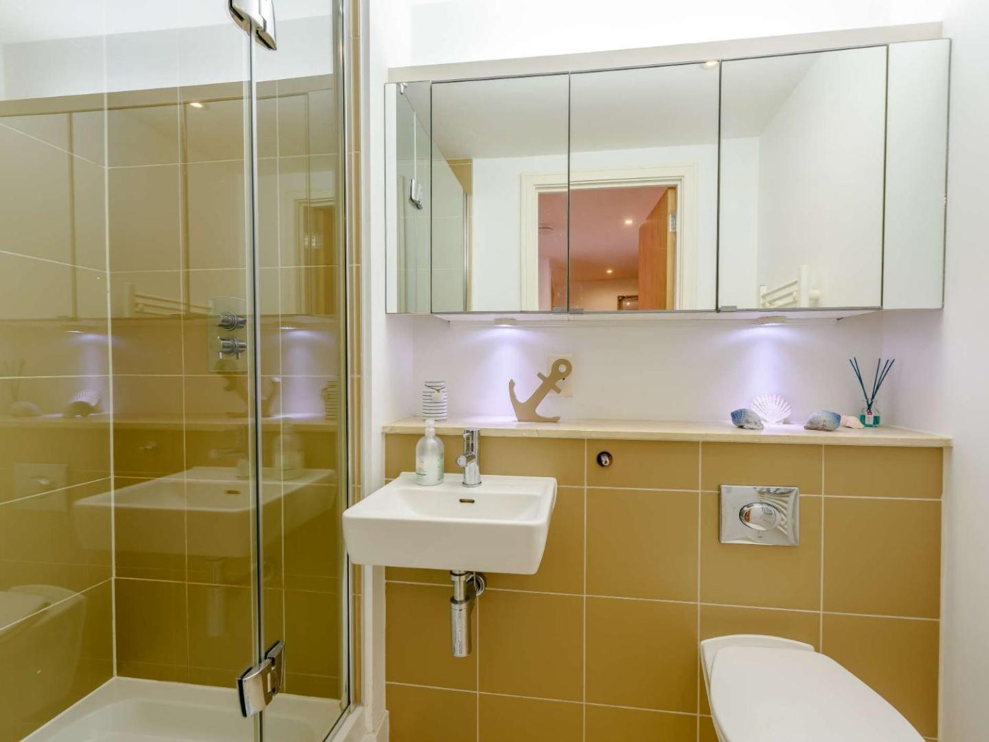 Fotografie 10: 2 Bed in Westward Ho 87094