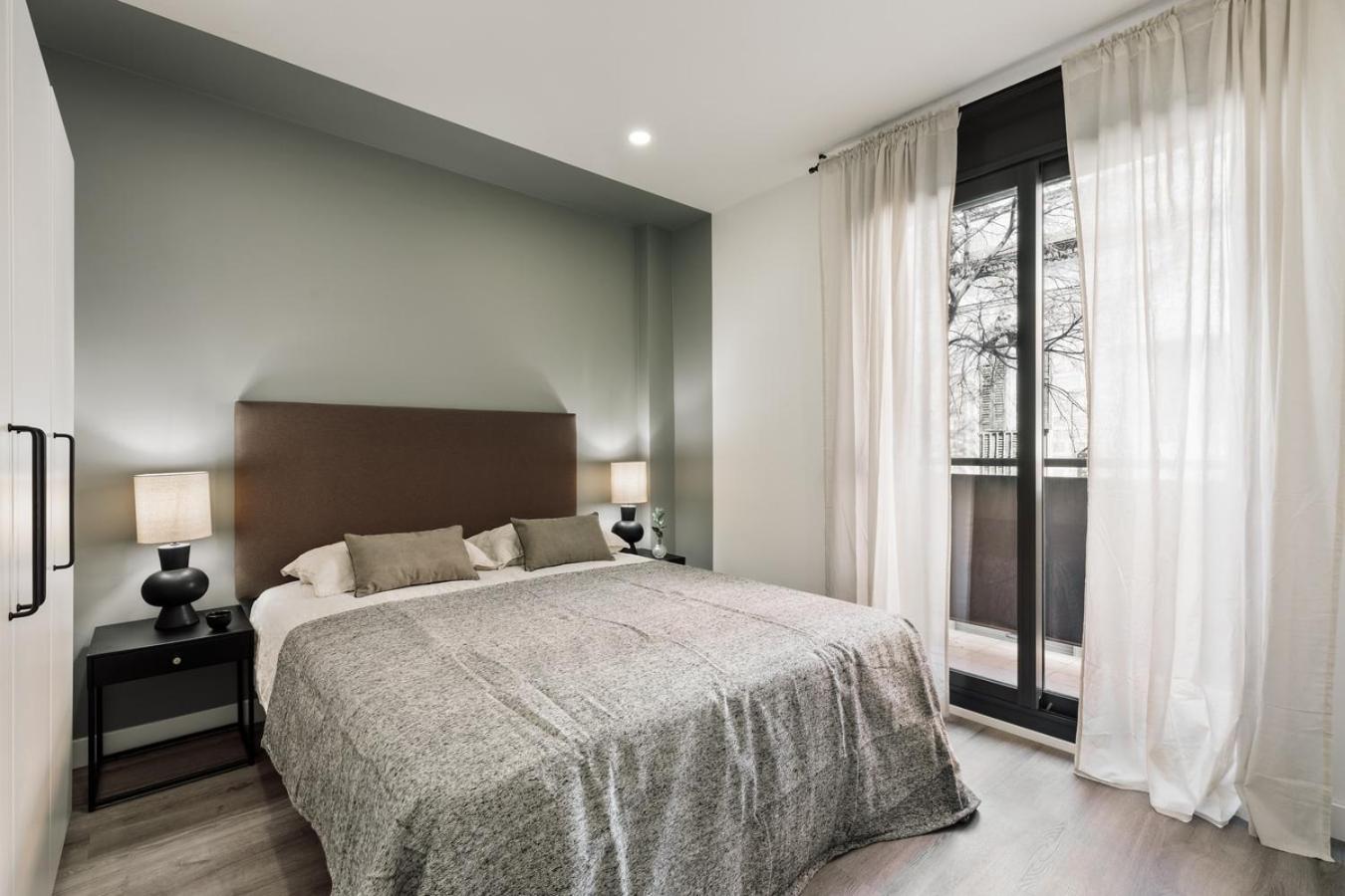 Foto 3: Heures - 2 bedroom, office and pool in Les Corts
