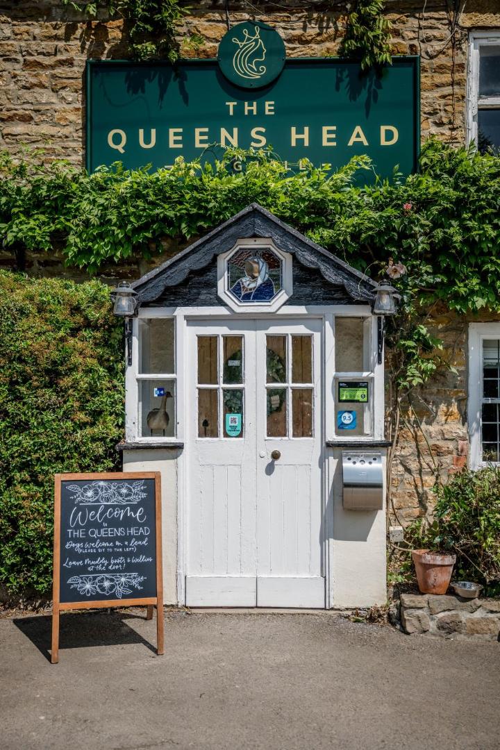 Zdjęcie 4: Queens Head