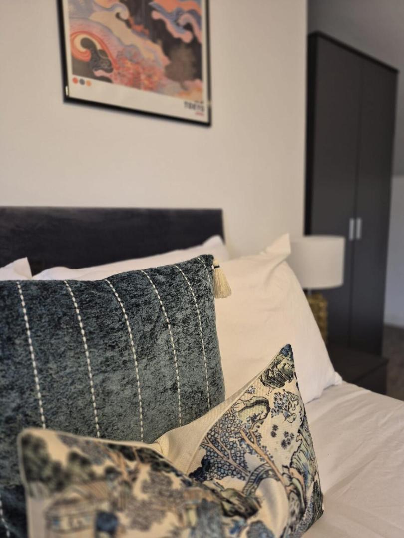 Billede 6: Executive Studio - Modern Comfort in Derby # 6