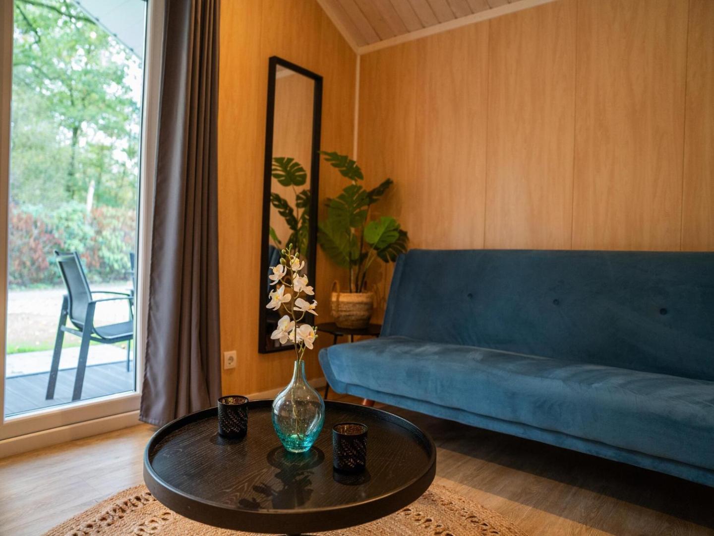 Bilde 5: Tiny House in Brabant with Cozy Terrace