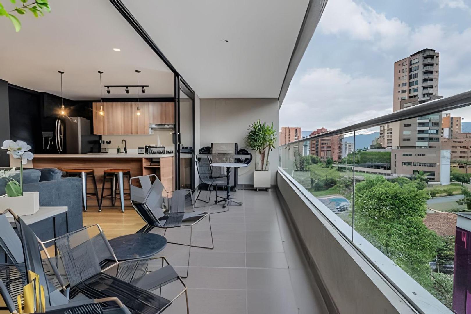 Foto 10: Life 801 - Exclusive & Bright Apt/pool/gym/balcony