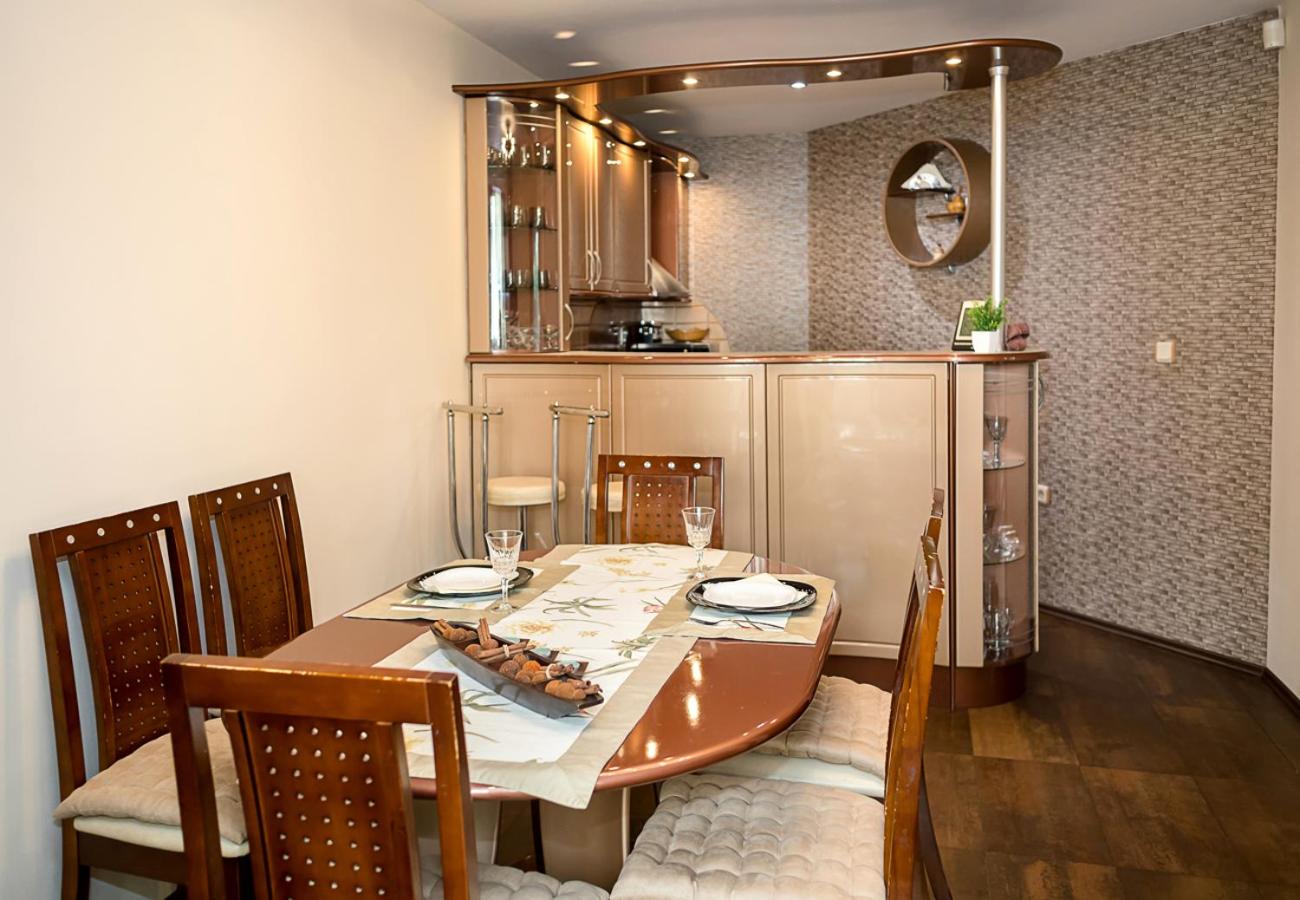 Foto 7: Bright & Spacious 2-Bedroom Flat in Central Varna by Flat Mаnаger