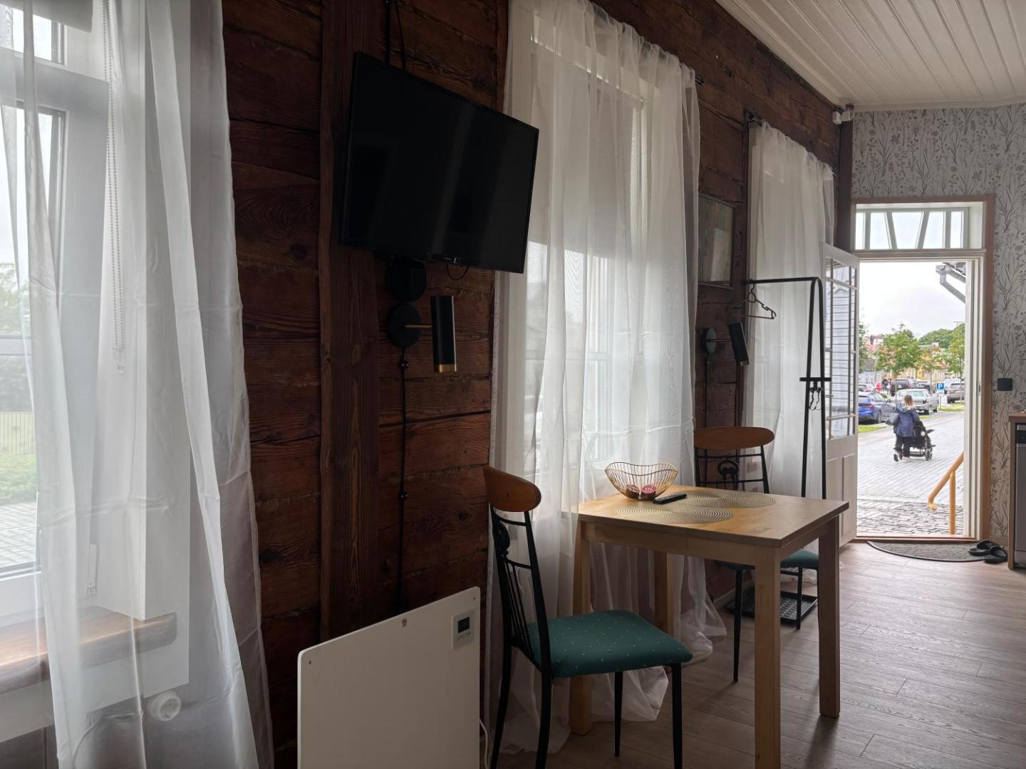Foto 4: Posti Studio