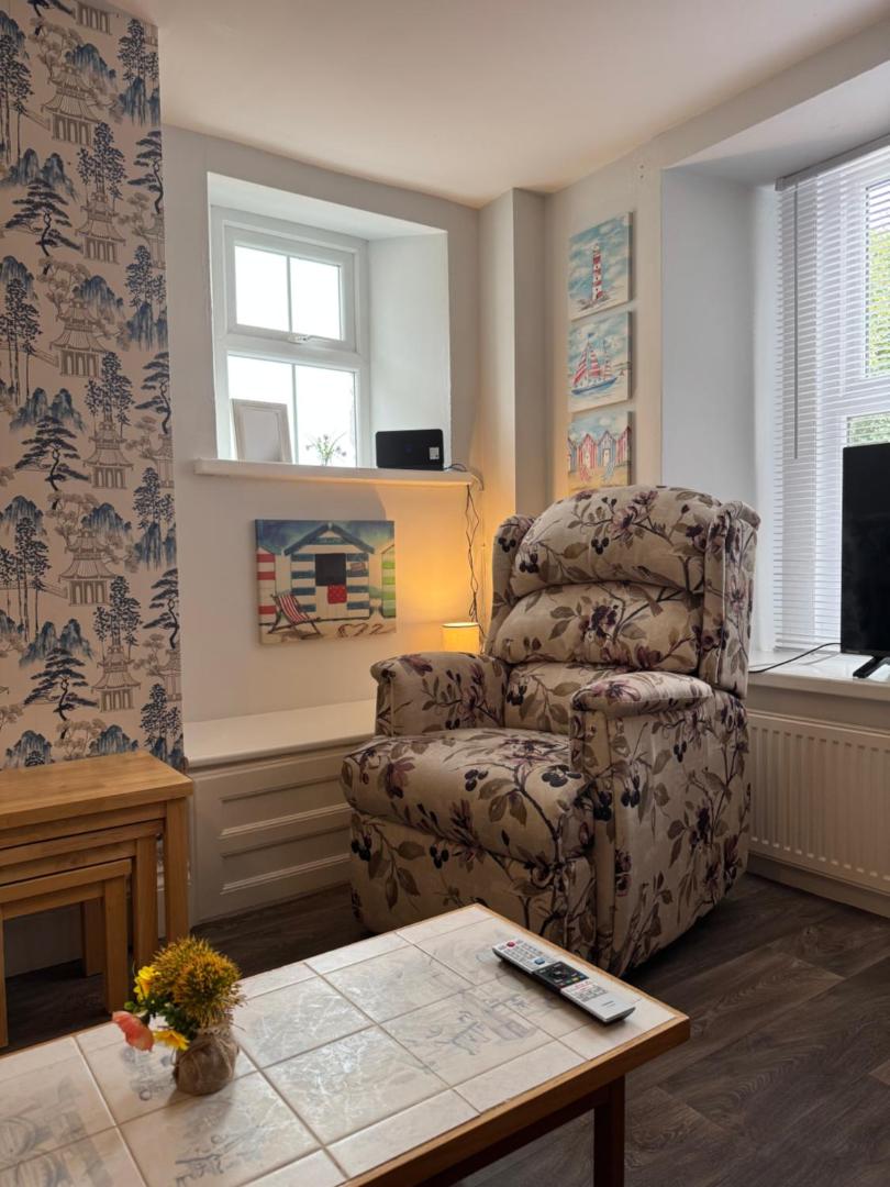 Foto 8: Large, Sleeps 7, 2 Baths, Parking, Train, Tamar Bridge, Saltash, Plymouth