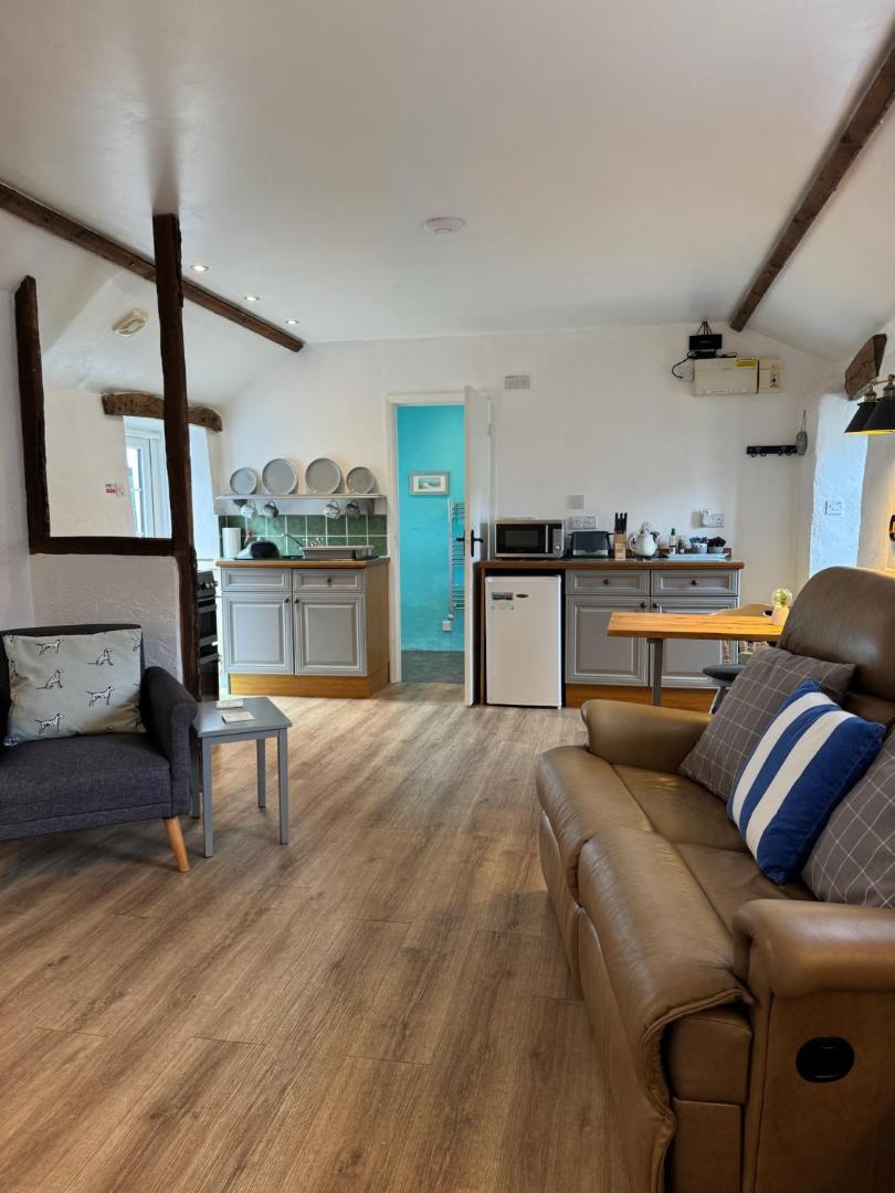 Billede 6: Titmouse at Trenale Court Cottages