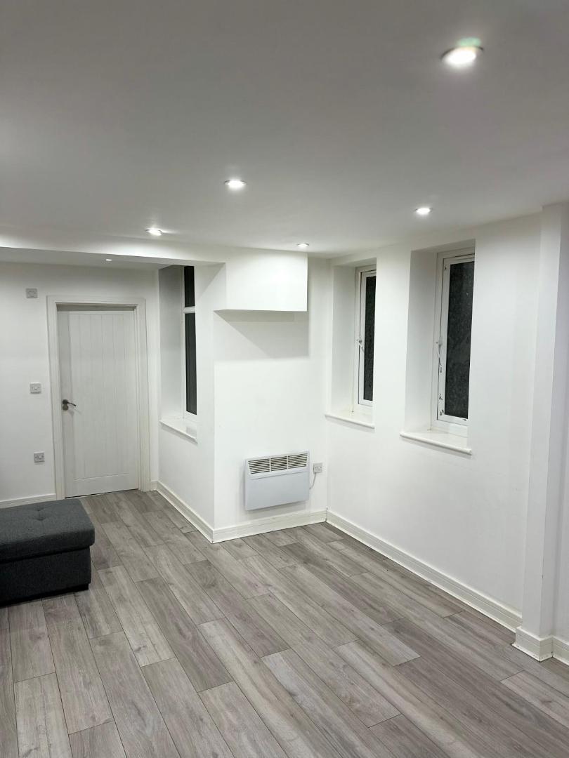 Photo 4 : Flat 2 - Epsom High Street