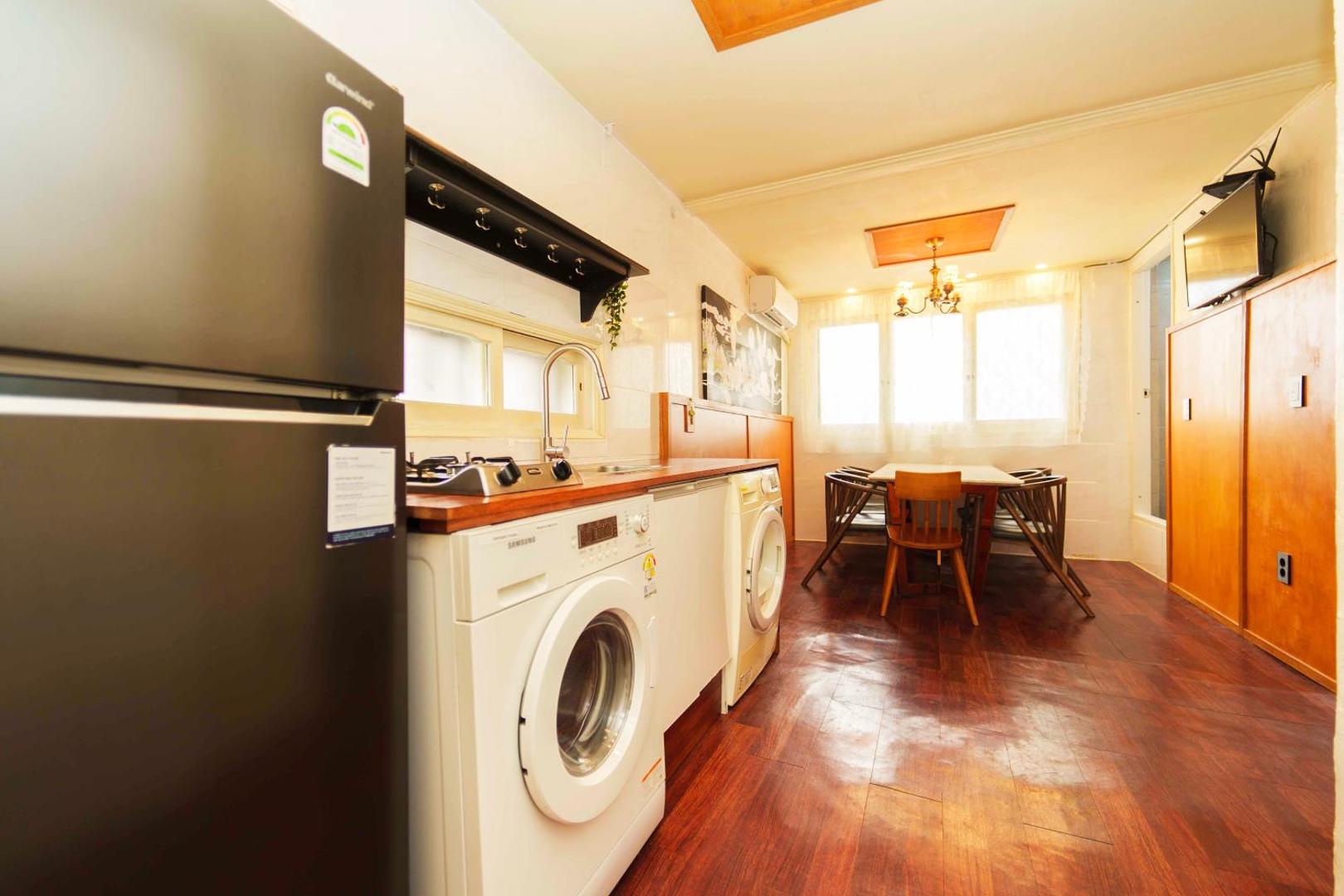 Billede 2: 2 - Gu&Anne House Seoul Hongdae Stn 5rooms,4bathroom